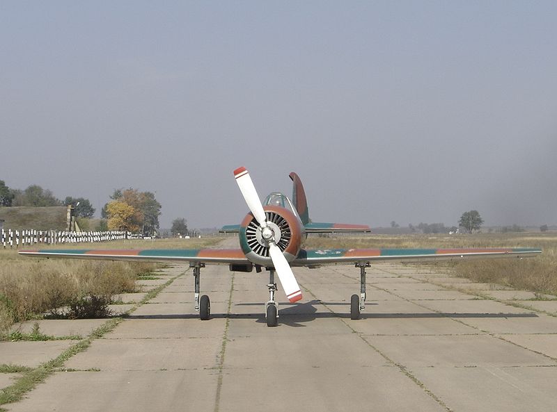 File:Transnistrian Yak-52.jpg