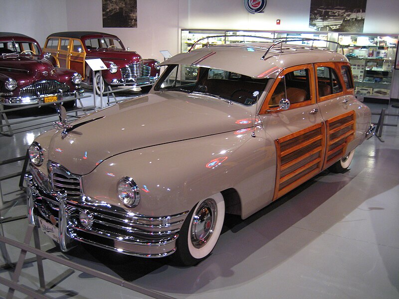 Archivo:AACA Museum Packard (5233905259).jpg