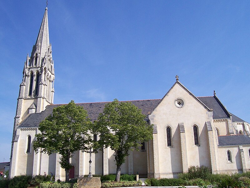 Файл:Eglise - La Chapelle-sur-Erdre.jpg