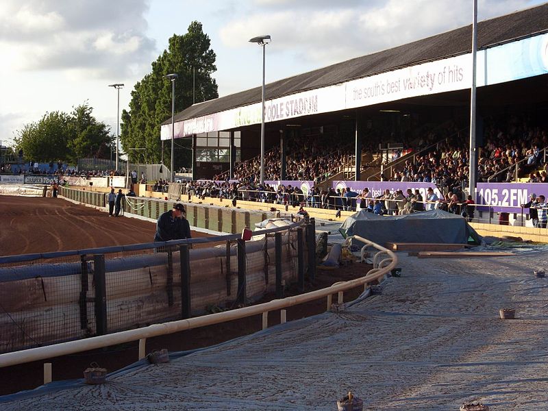 File:Poole Stadium grandstand.jpg