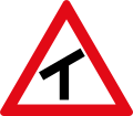 Skew T-junction to The right