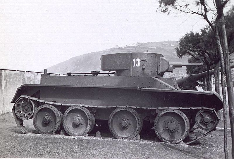 Файл:Spanish BT-5.jpg