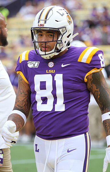 File:Thaddeus Moss-LSUvsNWLA 748A (49105412152).jpg