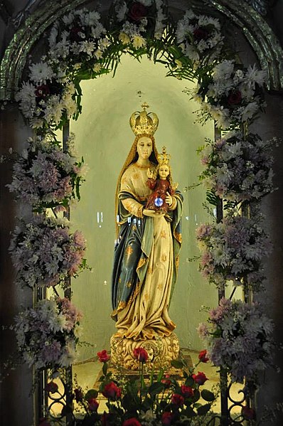 File:VirgenCoronadadeBadoc.jpg