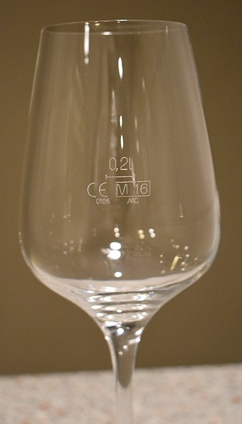 File:Wine glass fill line.jpg