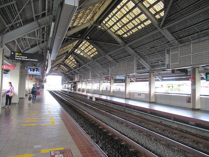 File:Abad Santos Station2.jpg