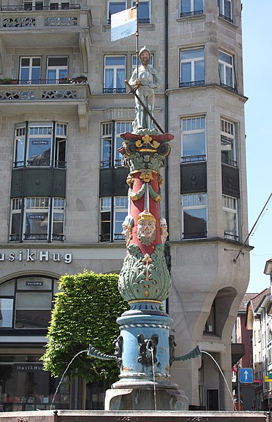 File:Fritschibrunnen Nah.jpg