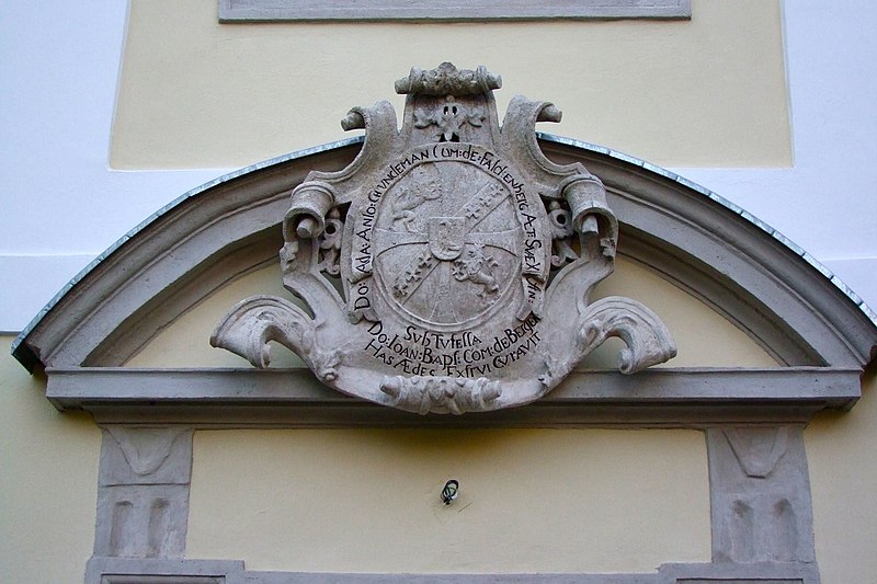 File:Gerasdorf Pfarrhof Detail.jpg