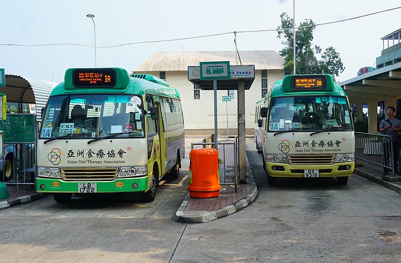 File:NTMinibus1A LB1722 DX8318.jpg