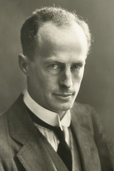 File:Douglas Mawson 1914 1.jpeg