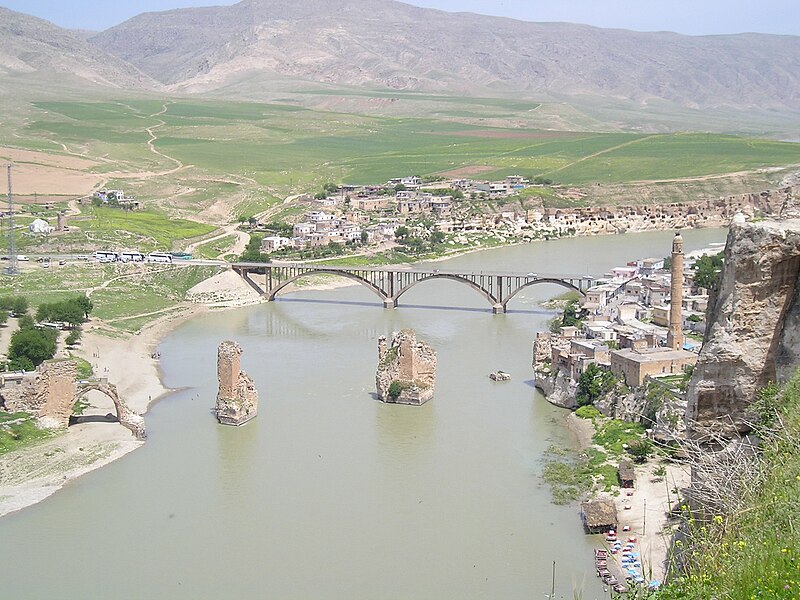 File:Hasankeyf.JPG