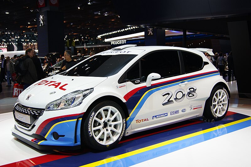 Archivo:L101 - Peugeot 208.JPG