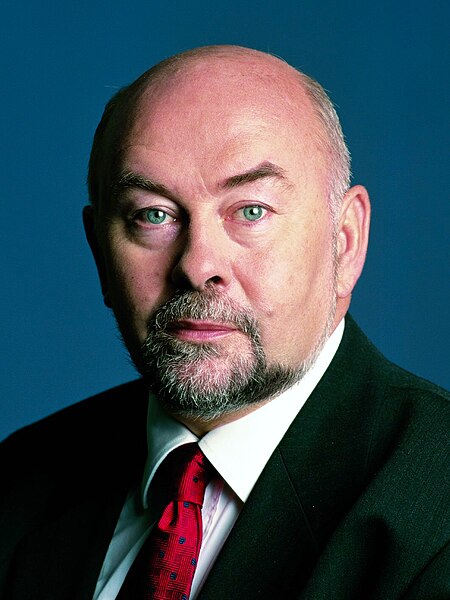 File:Ruairi Quinn, circa 2002.jpg