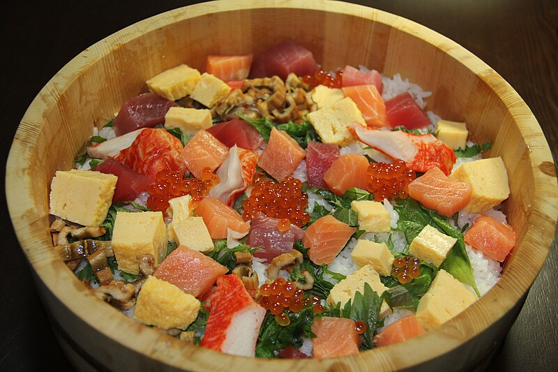 File:Chirashi-zushi.jpg