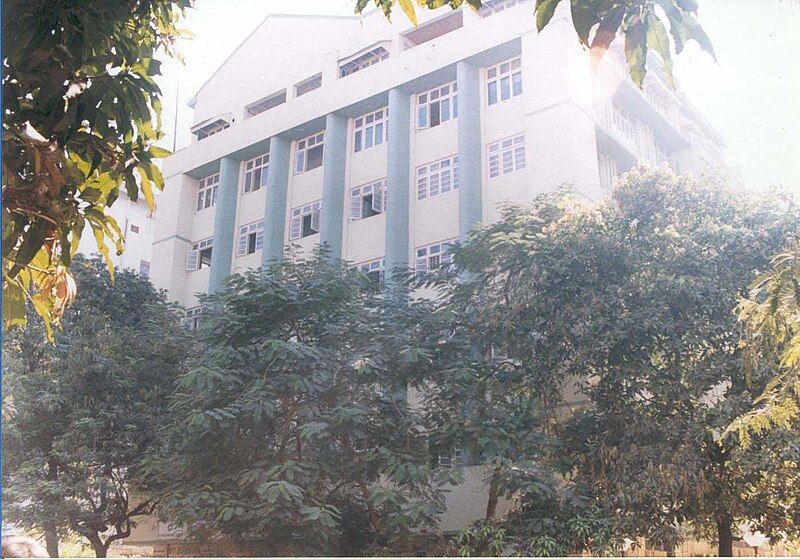 File:Kishinchand Chellaram College building.jpg