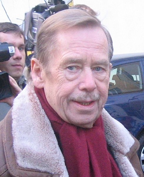 Файл:Václav Havel (2008) (cropped).jpg