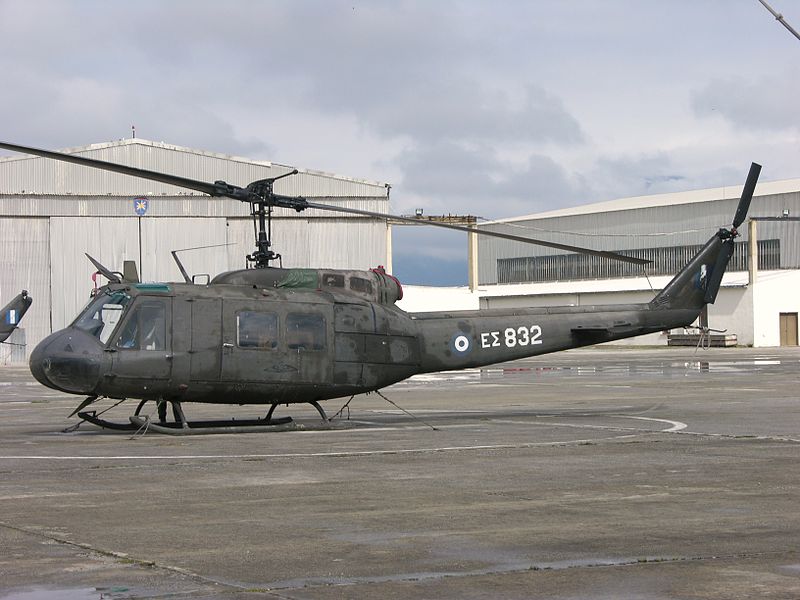 Файл:Bell built UH-1H.jpg