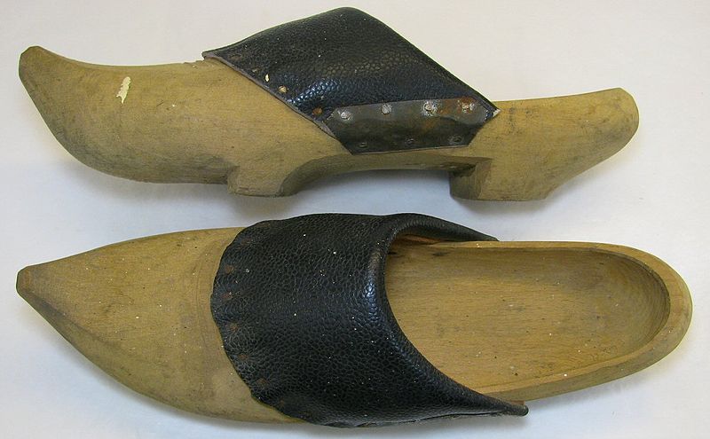 File:Danishclogs.JPG