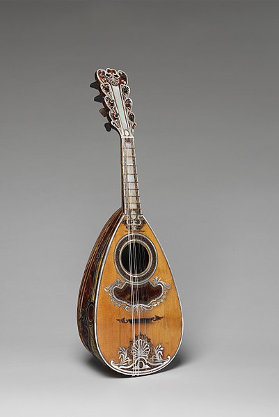 Файл:Mandolin MET DP235275.jpg