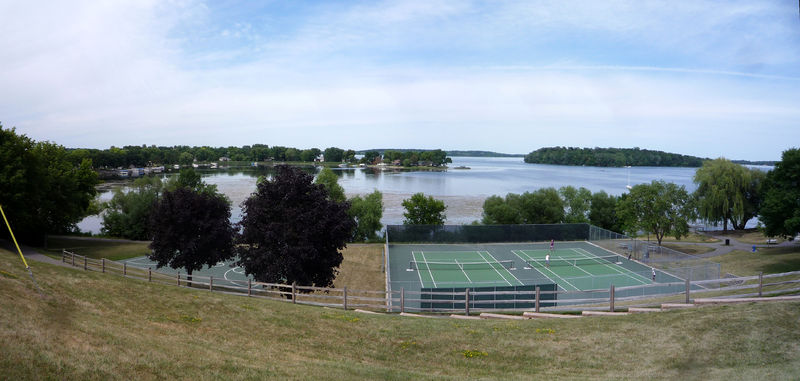 File:2009-0713-Waconia-LakeWaconia.jpg