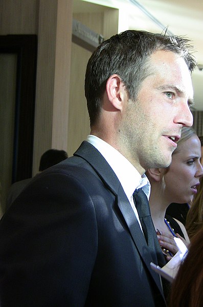 File:Michael Vartan.jpg