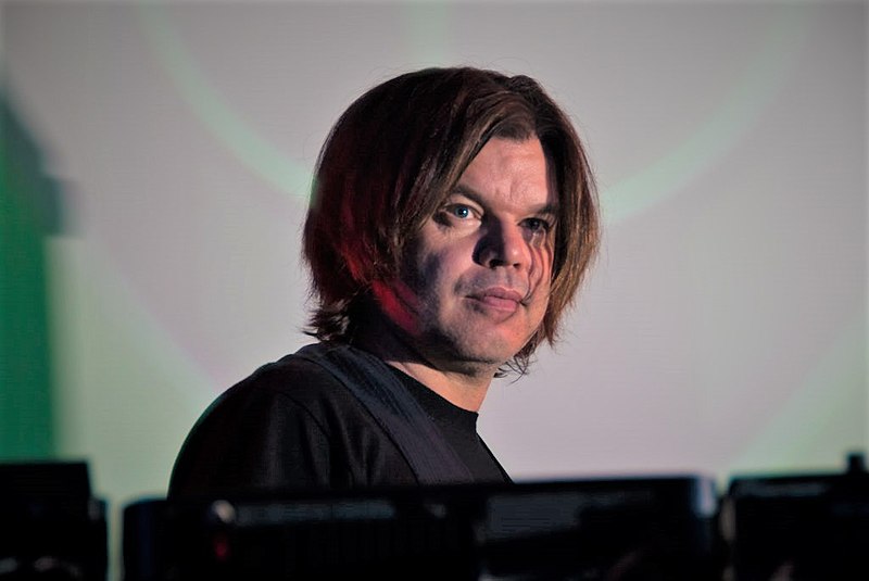 File:Paul Oakenfold 2009.jpg