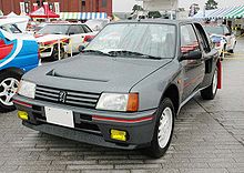 Peugeot205T16 roadcar.jpg