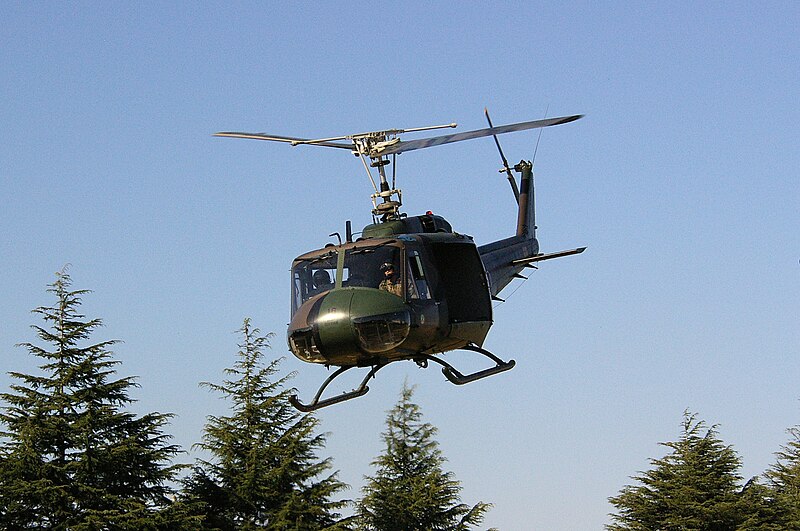 Файл:JGSDF UH-1H(front).jpg