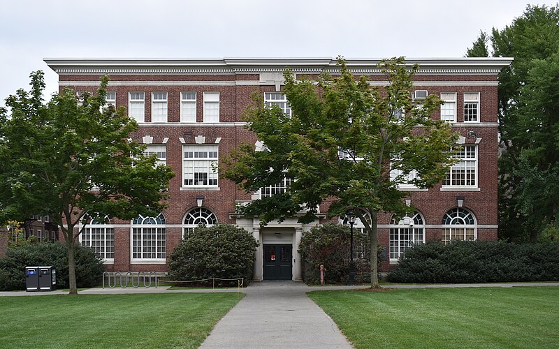 File:Lincoln Field Building (Brown).jpg