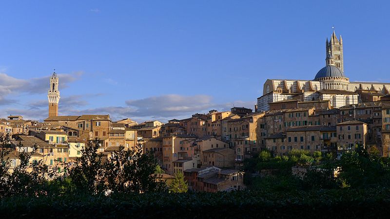 File:Siena Palazzo-Pubblico-Duomo-JBU01.jpg