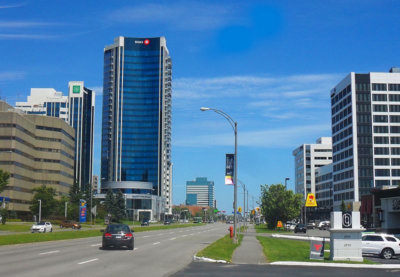 File:Boulevard Laurier, juillet 2016.jpg