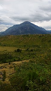 Cerro Pirque de fondo, El Hoyo