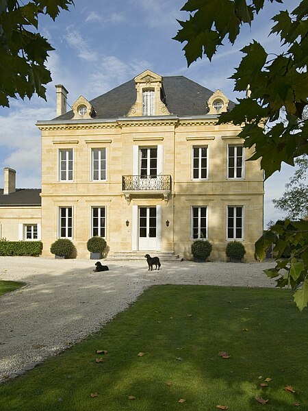 File:Chateau Cestas3(reduced).jpg