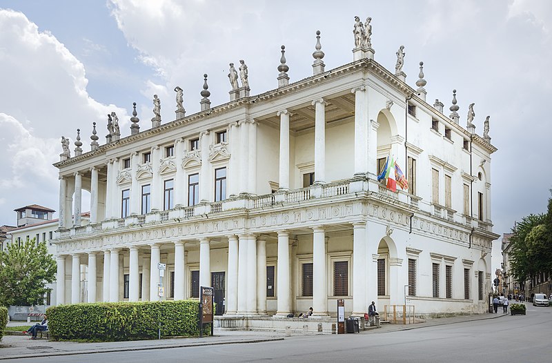 File:Palazzo Chiericati (Vicenza).jpg