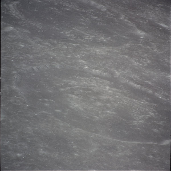 File:Warner crater AS14-72-10026.jpg