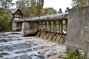 Мельничная плотина