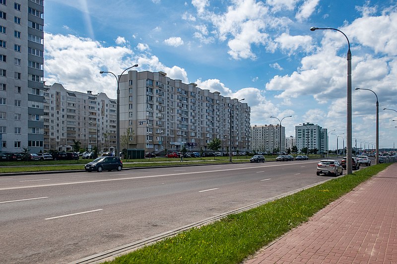 Файл:Kazimiraŭskaja street (Minsk).jpg