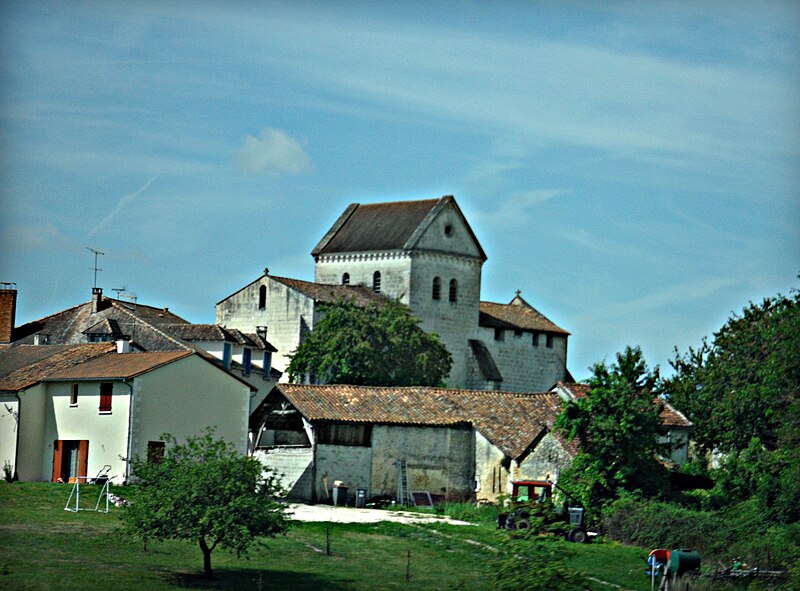 Файл:Monsec, l'église Notre-Dame.jpg