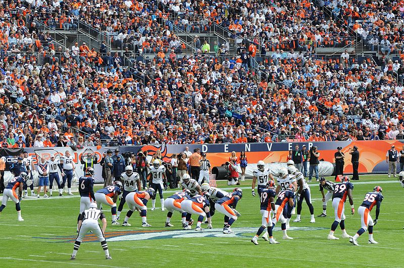 File:DenverBroncosoffense2008.JPG