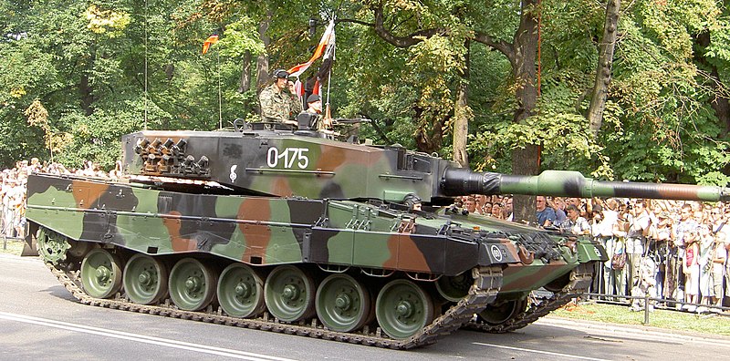 Archivo:Leopard 2 tank.JPG