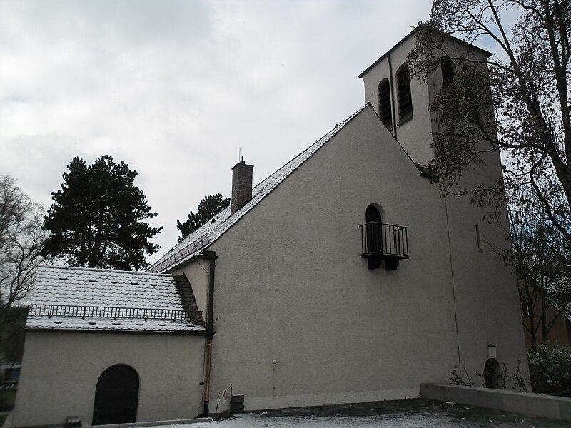 Archivo:Stephanuskirche Nürnberg-Gebersdorf 02.JPG