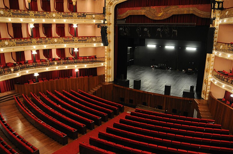 File:Theatro Circo2.jpg