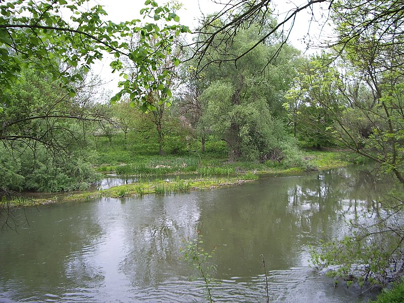 File:Tundzha River near Elhovo.jpg