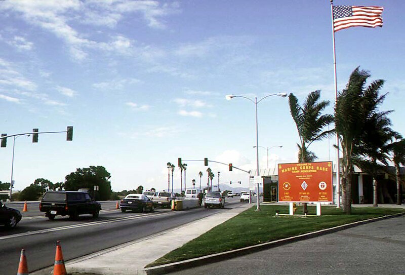 File:Camp Pendleton front gate.jpg