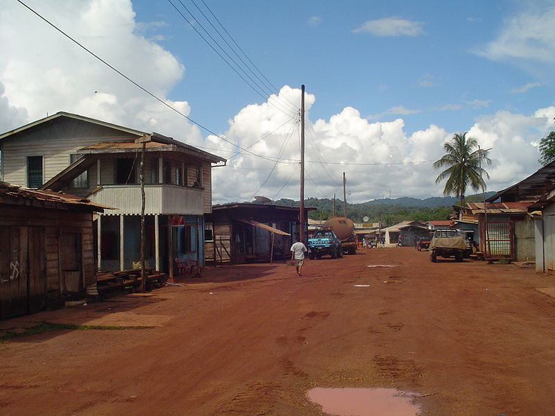 File:Commercial area in Mahdia.jpg