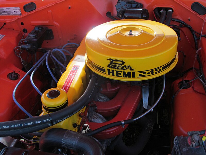 File:Hemi 245 engine (17921636404).jpg