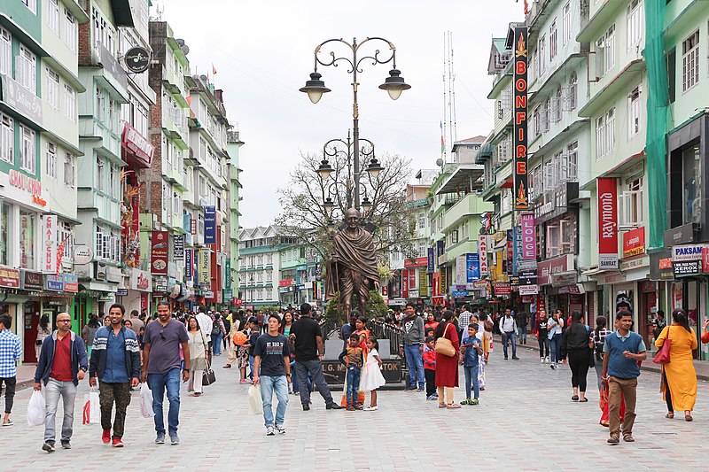 File:M.G. Marg, Gangtok 01.jpg