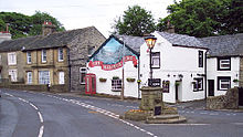 MaypoleInnWarleyTown(MarkAnderson)Jun2005.jpg