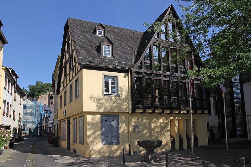 File:Mutter-Beethoven-Haus 01 Koblenz-Ehrenbreitstein 2013.jpg