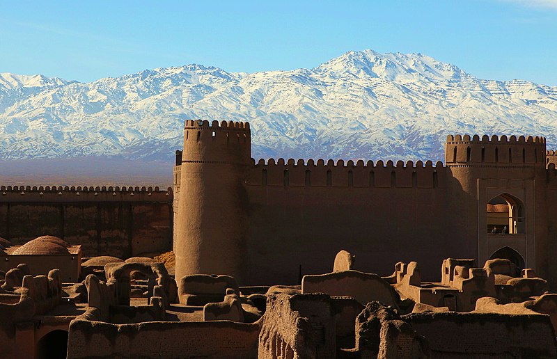 Archivo:Rayen Castle Kerman.jpg